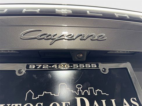 Used 2022 Porsche Cayenne image 23