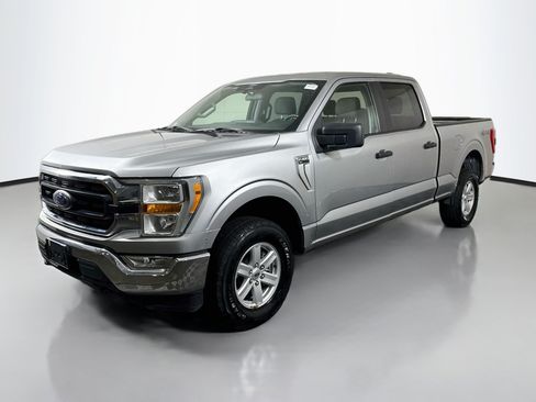 Used 2022 Ford F150 XLT w/ Trailer Tow Package AWD/4WD image 4