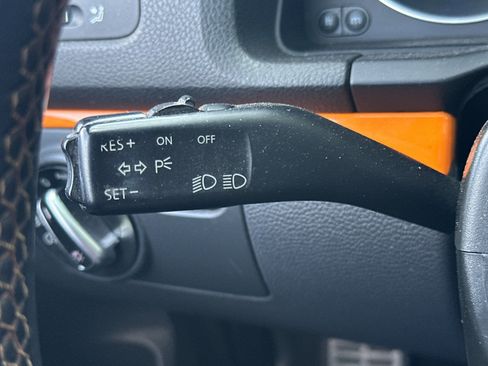 Used 2007 Volkswagen GTI 2-Door FWD image 24