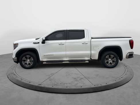 Certified 2024 GMC Sierra 1500 SLT image 5