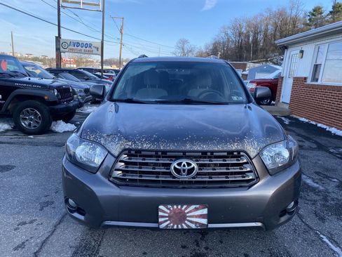 Used 2008 Toyota Highlander Sport w/ Tow Pkg image 3
