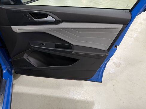 Certified 2024 Volkswagen Taos SEL image 38