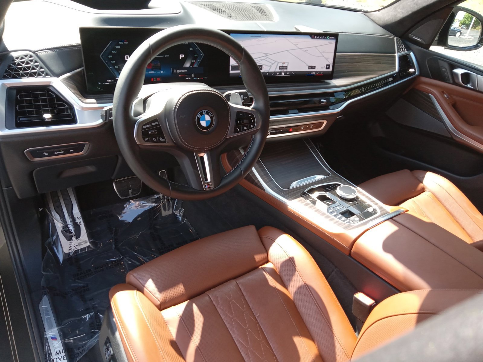 Used 2024 BMW X7 M60i w/ Climate Comfort Package AWD/4WD image 12
