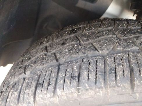 Used 2018 Jeep Compass Latitude w/ Cold Weather Group image 29