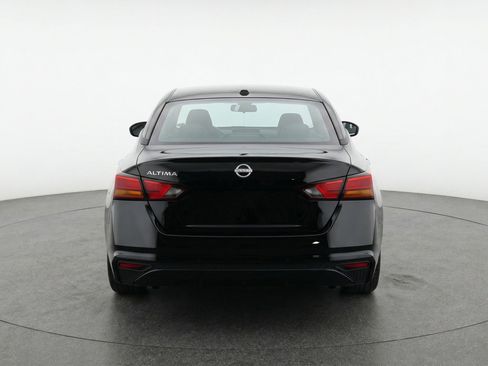 Used 2025 Nissan Altima 2.5 SV FWD image 7