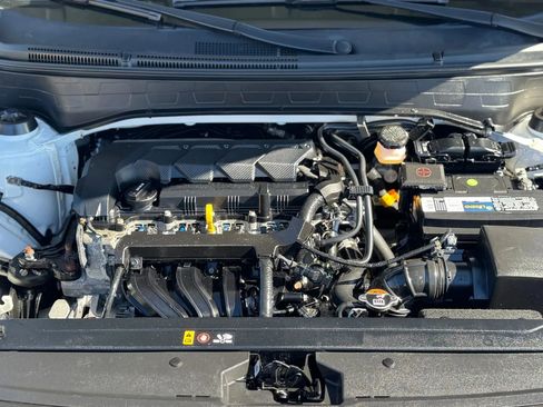 Used 2023 Hyundai Venue SE FWD image 32