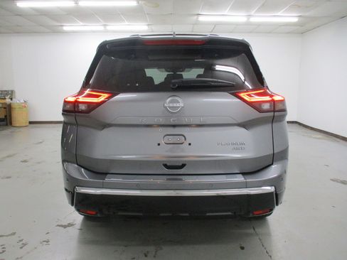 New 2026 Nissan Rogue Platinum w/ Platinum Premium Package image 4