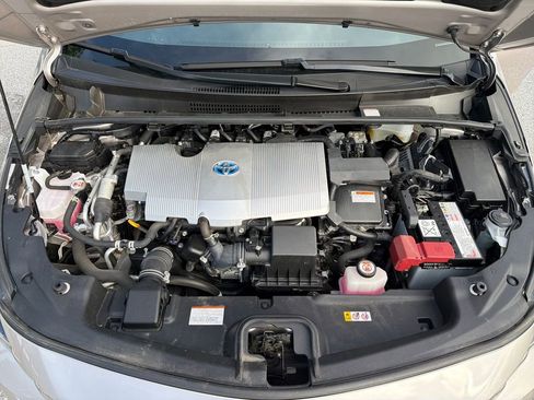 Used 2021 Toyota Prius Prime LE FWD image 39