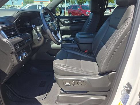Used 2022 GMC Yukon XL Denali RWD image 18