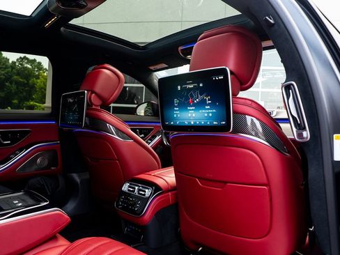 Used 2024 Mercedes-Benz S 63 AMG S image 49
