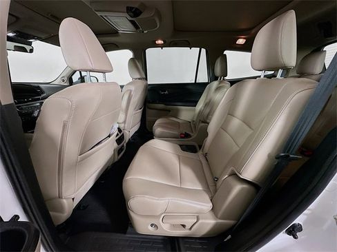 Certified 2021 Honda Pilot Elite image 30