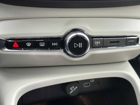 New 2026 Volvo XC40 B5 Plus w/ Protection Package Premier image 29