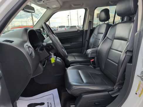 Used 2014 Jeep Patriot Limited image 8