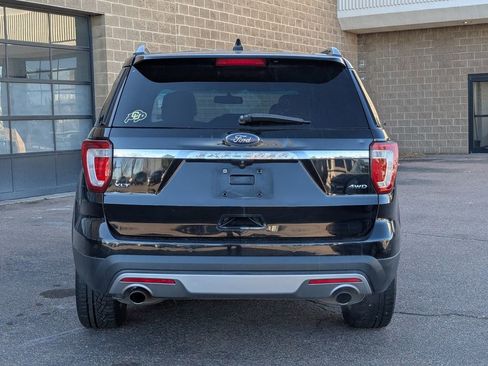 Used 2016 Ford Explorer XLT w/ Equipment Group 202A image 6