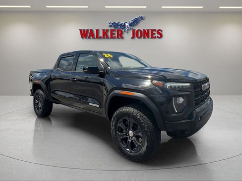 Used 2024 GMC Canyon Elevation w/ Convenience Package RWD image 1