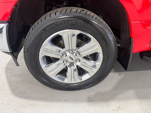 Used 2019 Ford F150 XLT w/ Equipment Group 302A Luxury AWD/4WD image 9