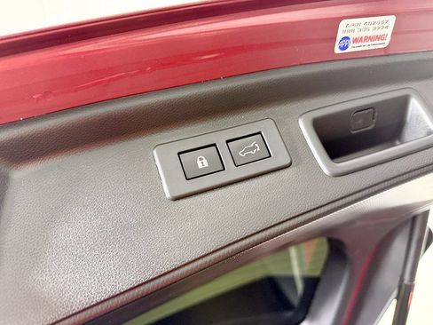 Used 2020 Subaru Forester Premium AWD/4WD image 15