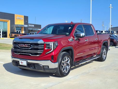 Used 2023 GMC Sierra 1500 SLT RWD image 3