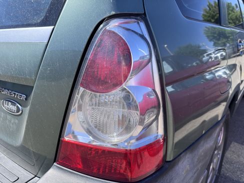 Used 2007 Subaru Forester 2.5X L.L. Bean AWD/4WD image 37