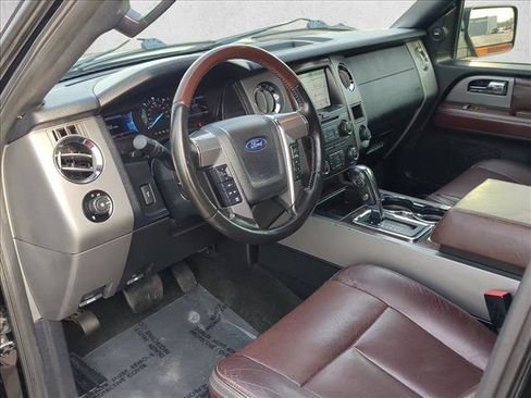 Used 2017 Ford Expedition Platinum image 10