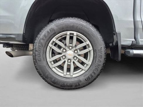 Used 2024 Chevrolet Colorado LT w/ LT Convenience Package II RWD image 9
