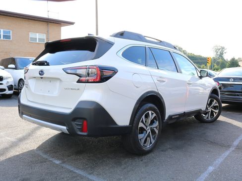 Used 2020 Subaru Outback Limited image 2