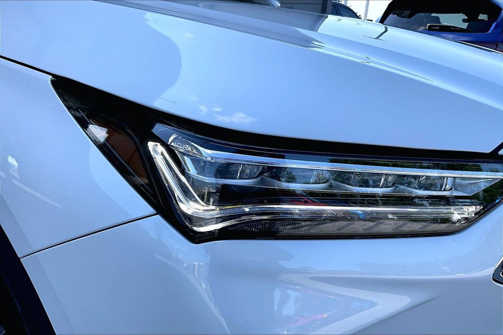 Certified 2026 Acura MDX w/ Technology Package FWD image 40