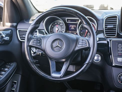 Used 2019 Mercedes-Benz GLS 550 4MATIC image 16