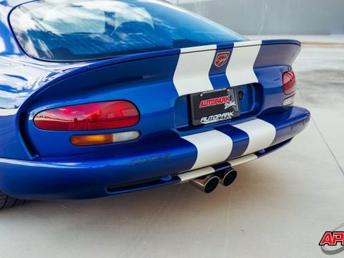 Used 1997 Dodge Viper GTS RWD image 29