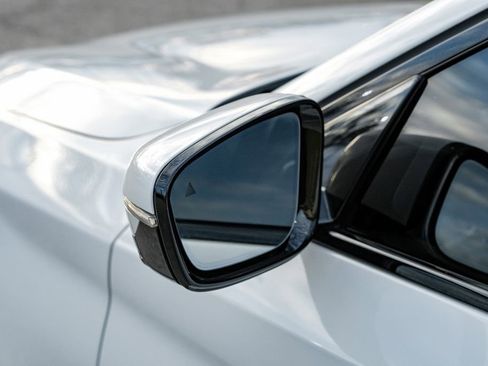 Used 2018 BMW 540i xDrive w/ M Sport Package image 49