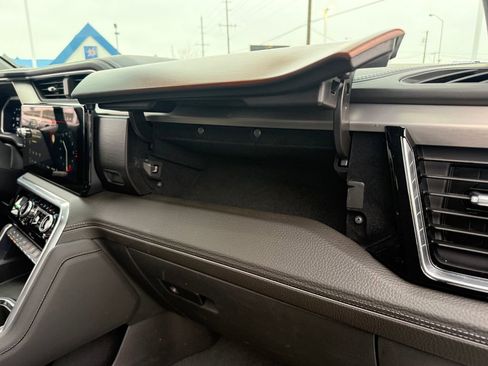 Used 2022 GMC Sierra 1500 Denali w/ Technology Package image 31