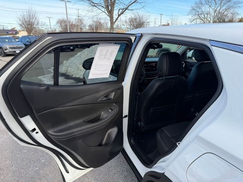 Used 2024 Buick Encore GX Preferred image 17
