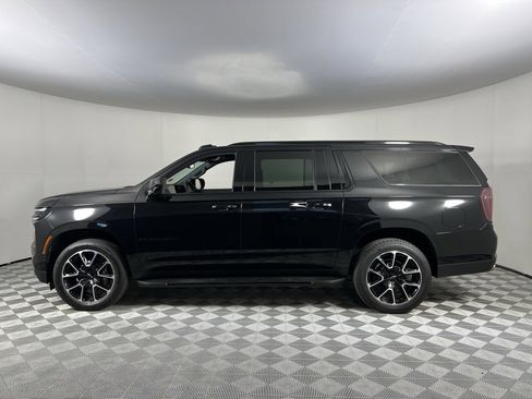 Used 2025 Chevrolet Suburban RST w/ Sun And Tow Package image 10