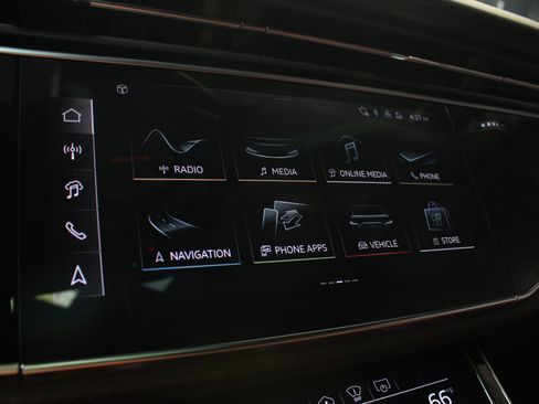 Used 2024 Audi SQ8 Prestige AWD/4WD image 70