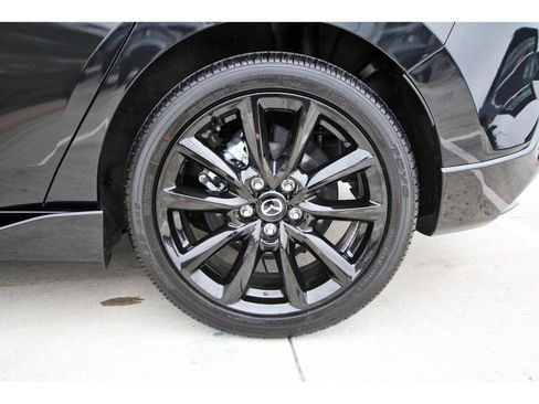 Certified 2025 MAZDA MAZDA3 s Sport w/ Appearance Package image 26