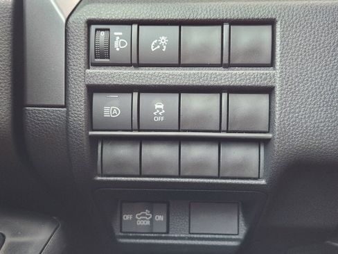 Used 2025 Toyota Tacoma TRD Sport RWD image 25