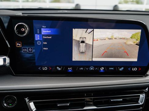 New 2026 Chevrolet Traverse LT w/ Midnight/Sport Edition image 26