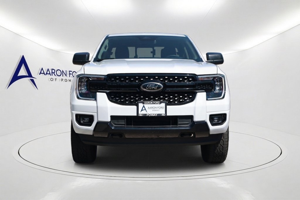 Used 2025 Ford Ranger XLT w/ Black Appearance Package AWD/4WD image 2