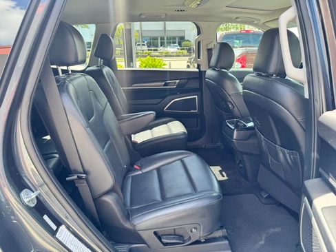 Used 2020 Kia Telluride S AWD/4WD image 27