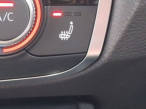 New 2025 Audi Q3 2.0T Premium image 18