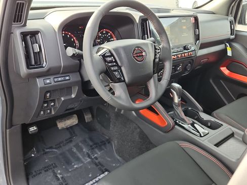 New 2025 Nissan Frontier PRO-4X w/ Black Accent Package image 11