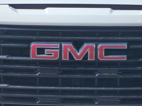 Used 2022 GMC Sierra 1500 Elevation w/ X31 Off-Road Package AWD/4WD image 44
