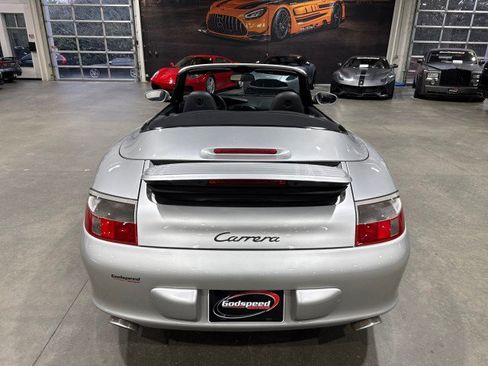 Used 2004 Porsche 911 Carrera 4 image 6