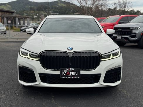 Used 2021 BMW 740i w/ M Sport Package RWD image 2