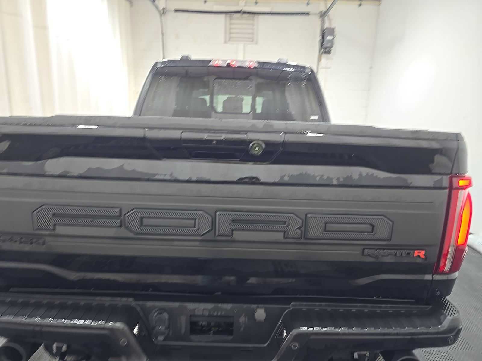 Used 2025 Ford F150 Raptor w/ Equipment Group 803A Raptor R AWD/4WD image 8