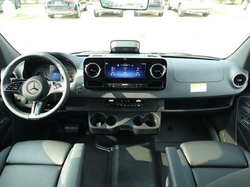 New 2026 Mercedes-Benz Sprinter 2500 image 13