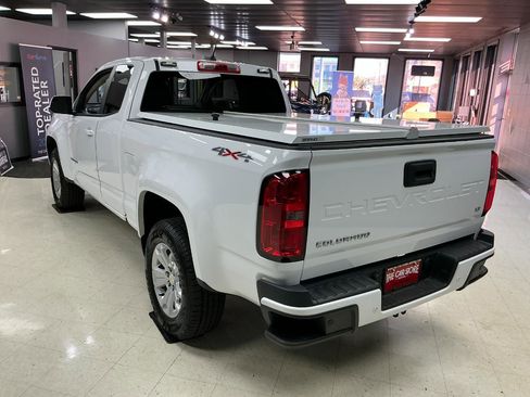Used 2022 Chevrolet Colorado LT w/ Fleet Safety Package image 4