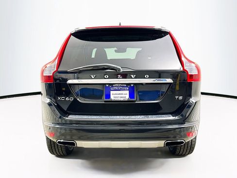 Used 2016 Volvo XC60 T5 Premier w/ Proximity Package image 15