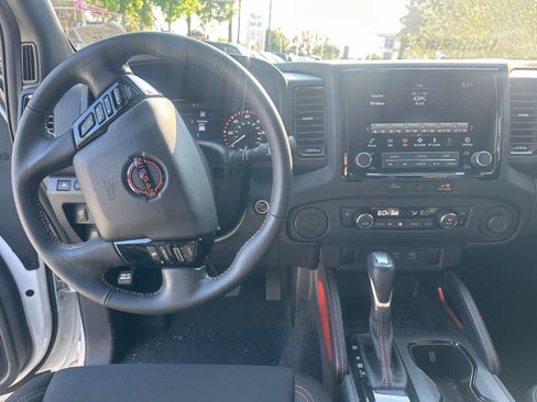 Used 2023 Nissan Frontier Pro-X w/ Technology Package RWD image 17