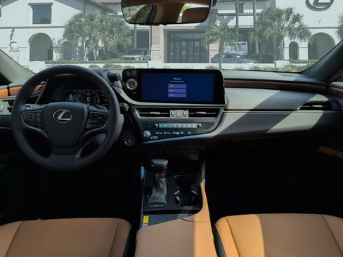 Used 2024 Lexus ES 350 w/ Premium Package FWD image 27